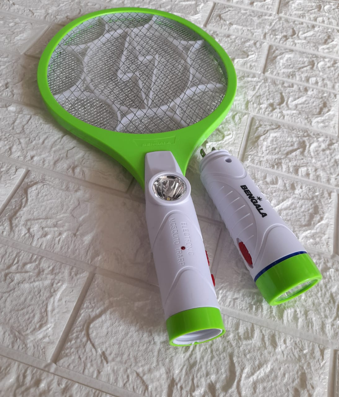 RAQUETA MATA MOSQUITOS BENGALA